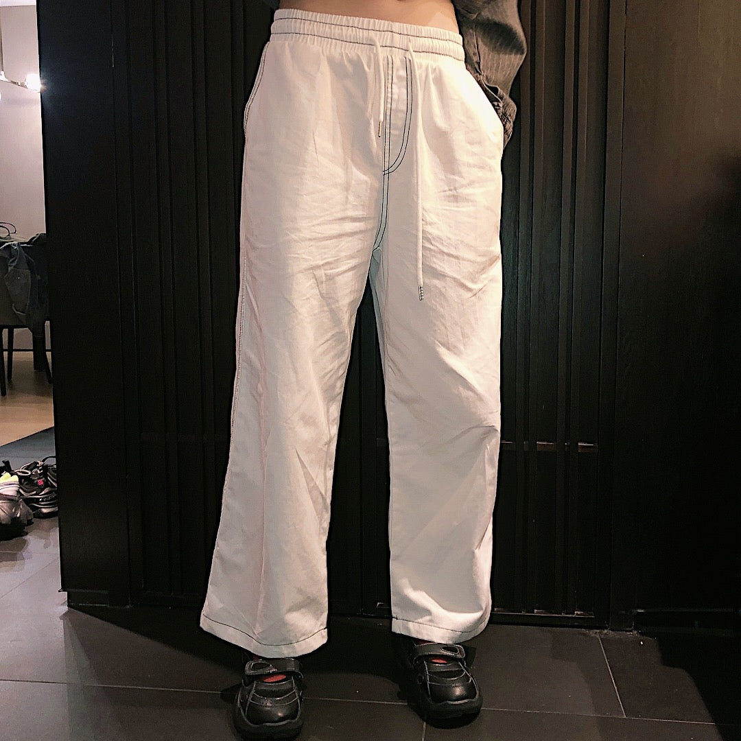 Retro Revival Jeans - Retro wide-leg pants